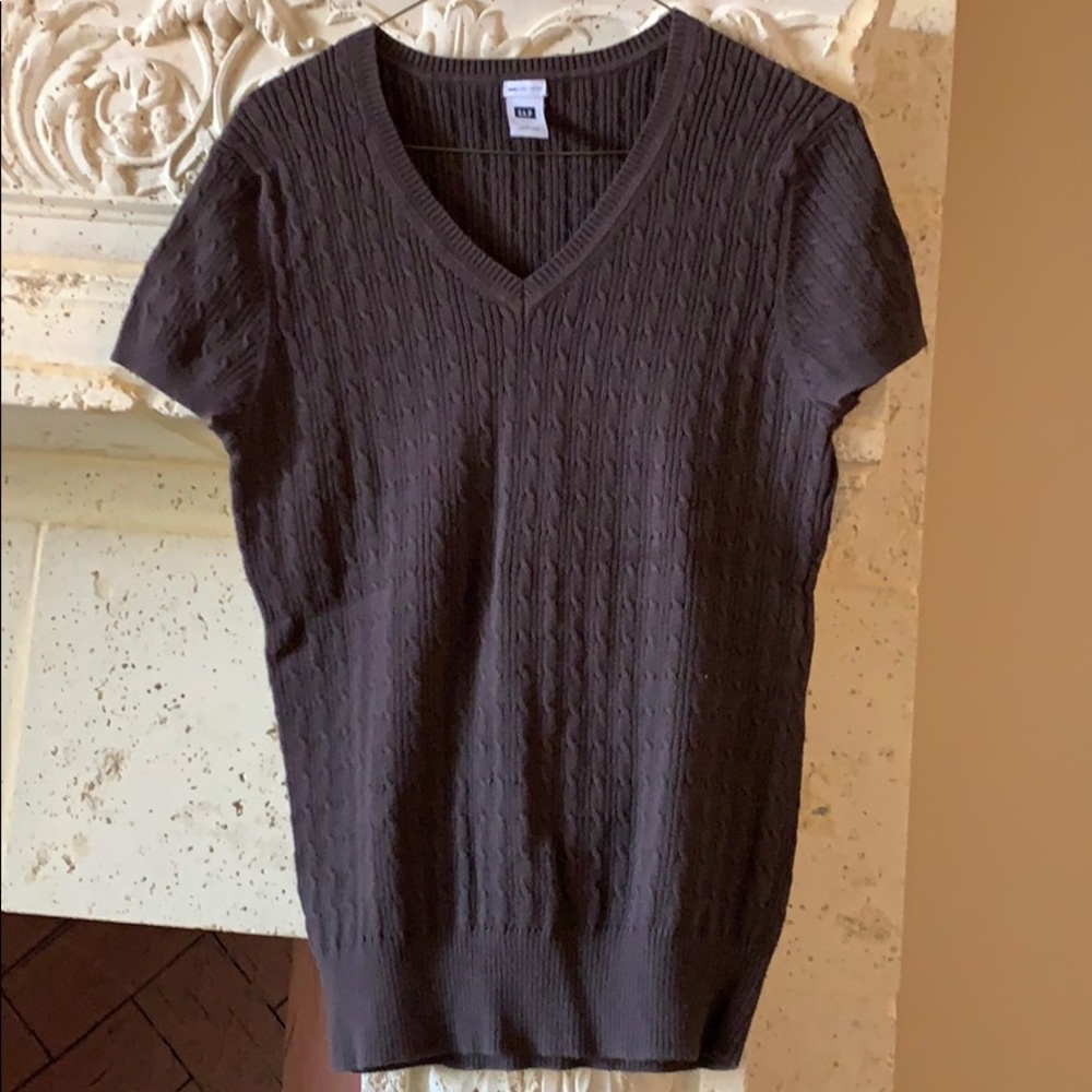 Gap Women’s Short Sleeve Top. Size Large.